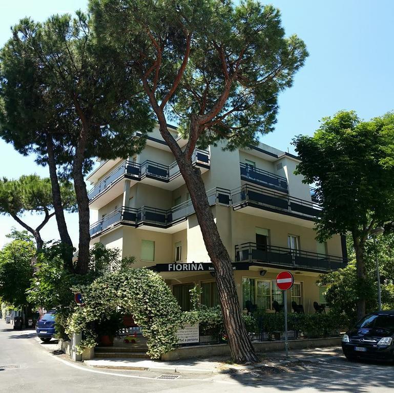 Fiorina Bed&Breakfast - Colazione Fino A Mezzogiorno - Beach Village Gratuito - Aquafan25 Oltremare20 리치오네 외부 사진